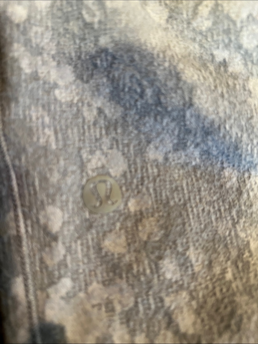 lululemon light gray cropped sweats 8